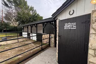 1406 W Valleyheart, Burbank, CA 91506 - Photo 49