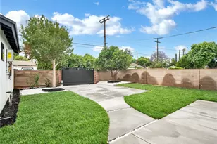 7055 Fallbrook Ave, West Hills, CA 91307 - Photo 17