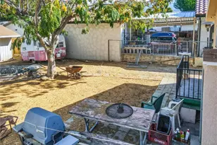 8421 Grenoble, Sunland, CA 91040 - Photo 11