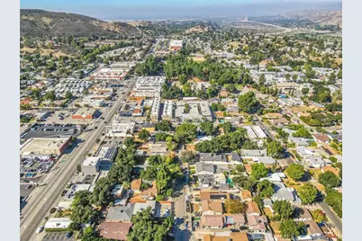 8421 Grenoble, Sunland, CA 91040 - Photo 19