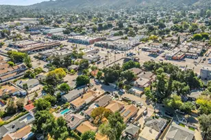 8421 Grenoble, Sunland, CA 91040 - Photo 27