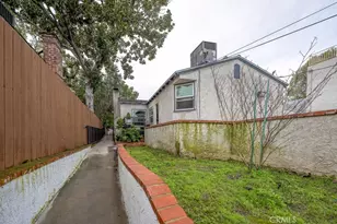 210 N Naomi, Burbank, CA 91505 - Photo 29