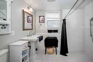 210 N Naomi, Burbank, CA 91505 - Photo 23