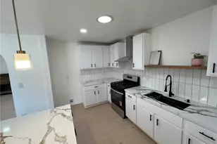 12826 Bromont, San Fernando, CA 91340 - Photo 13