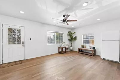 15219 Willard, Van Nuys, CA 91402 - Photo 11