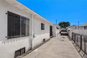 632 E 87th Pl, Los Angeles, CA 90002 - Photo 27