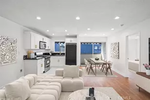 18530 Hatteras St, Tarzana, CA 91356 - Photo 3