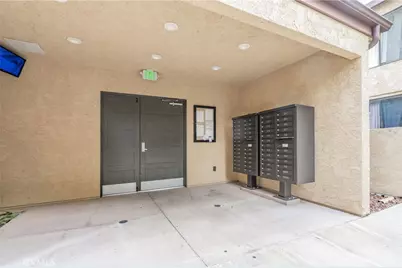 22038 Vanowen Street #113, Woodland Hills, CA 91303 - Photo 23