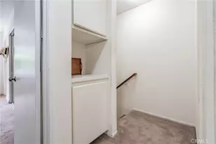 22038 Vanowen St, Woodland Hills, CA 91303 - Photo 17