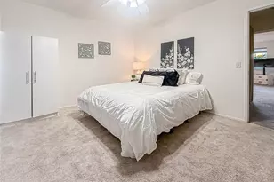 22038 Vanowen St, Woodland Hills, CA 91303 - Photo 13