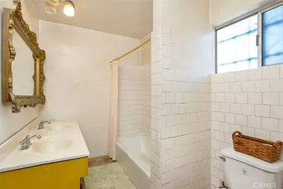 632 E 87th Place, Los Angeles, CA 90002 - Photo 5