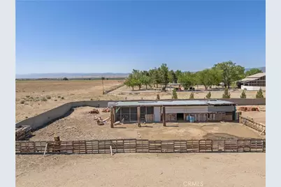 15374 Gaskell Road, Rosamond, CA 93560 - Photo 13