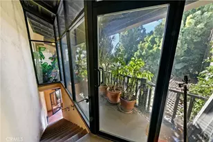 819 S Curson Ave, Los Angeles, CA 90036 - Photo 29