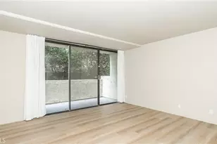 1900 Vine, Los Angeles, CA 90068 - Photo 23