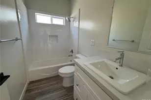 308 Acacia, Bakersfield, CA 93305 - Photo 7