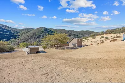 11551 Lonesome Valley, Leona Valley, CA 93551 - Photo 45