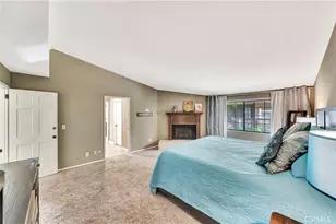 24420 Victory, Woodland Hills, CA 91367 - Photo 17