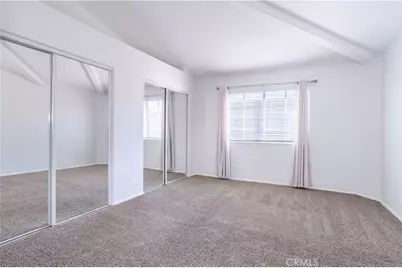 18347 Saticoy #28, Reseda, CA 91335 - Photo 17