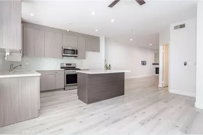 18347 Saticoy #28, Reseda, CA 91335 - Photo 1