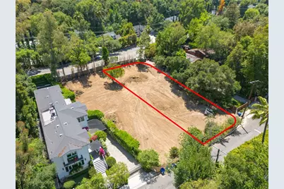 11464 Canton Drive, Studio City, CA 91604 - Photo 19