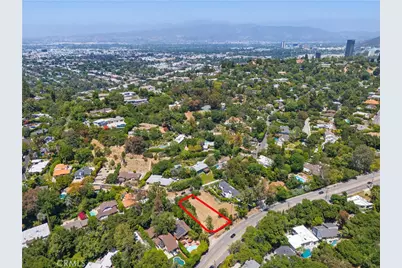 11464 Canton Drive, Studio City, CA 91604 - Photo 21