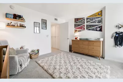 7826 Topanga Canyon Boulevard #301, Canoga Park, CA 91304 - Photo 23