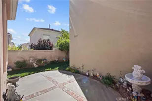 27905 Crown Ct, Valencia, CA 91354 - Photo 21