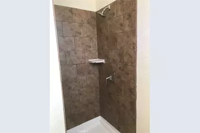 8580 Jacaranda Avenue, California City, CA 93505 - Photo 33