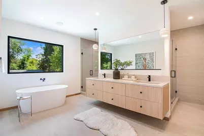 22616 Hatteras Street, Woodland Hills, CA 91367 - Photo 15