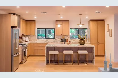 23623 Ladrillo, Woodland Hills, CA 91367 - Photo 17