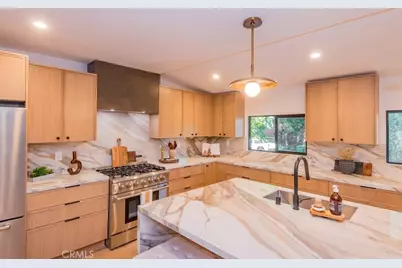 23623 Ladrillo, Woodland Hills, CA 91367 - Photo 19