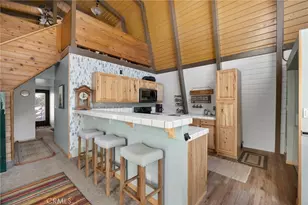 2116 Glacier Dr, Pine Mountain Club, CA 93222 - Photo 11