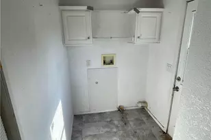 8354 White Rd, Phelan, CA 92371 - Photo 27