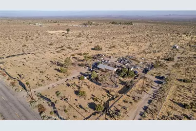 20649 E Avenue Y, Llano, CA 93544 - Photo 13