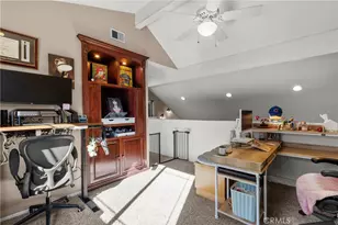 27547 Saffron, Saugus, CA 91350 - Photo 31