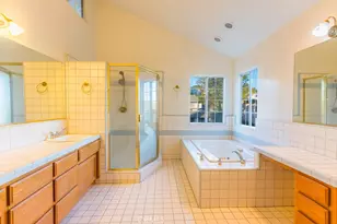 23132 Posada, Valencia, CA 91354 - Photo 35