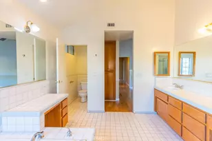 23132 Posada, Valencia, CA 91354 - Photo 39