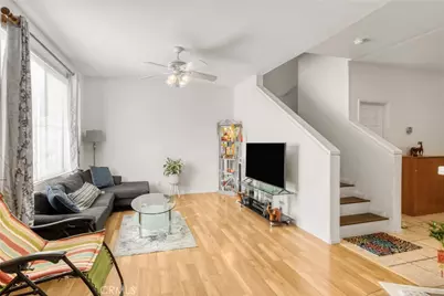 22754 Little Fall Court, Saugus, CA 91350 - Photo 3