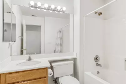 22754 Little Fall Court, Saugus, CA 91350 - Photo 15