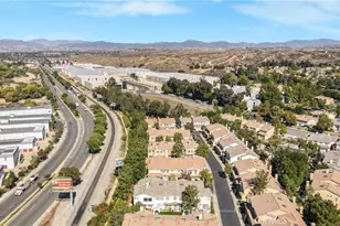 22754 Little Fall Ct, Saugus, CA 91350 - Photo 23