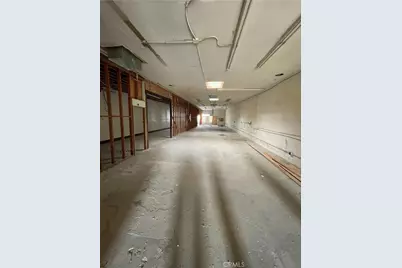 14750 Arminta Street, Panorama City, CA 91402 - Photo 3