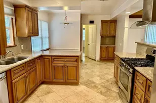 3751 Stone Canyon Ave, Sherman Oaks, CA 91403 - Photo 15