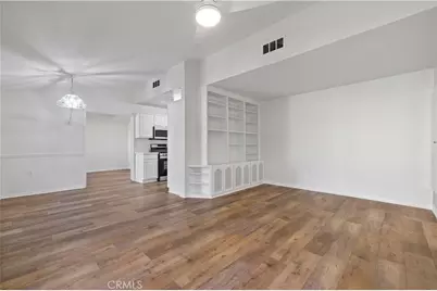 19152 Avenue Of The Oaks #B, Newhall, CA 91321 - Photo 5