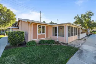 19152 Ave Of The Oaks, Newhall, CA 91321 - Photo 3