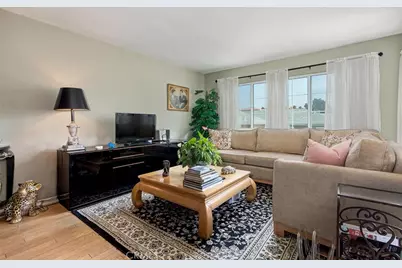 4140 Warner #205, Burbank, CA 91505 - Photo 11