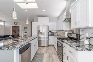 11 Oxford Way, Northridge, CA 91324 - Photo 3