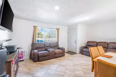 5307 5307 1/2 Compton Avenue, Los Angeles, CA 90011 - Photo 27