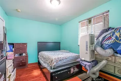 5307 5307 1/2 Compton Avenue, Los Angeles, CA 90011 - Photo 9