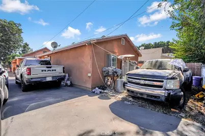 5307 5307 1/2 Compton Avenue, Los Angeles, CA 90011 - Photo 23