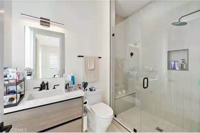 15547 Valley Vista Boulevard, Encino, CA 91436 - Photo 43